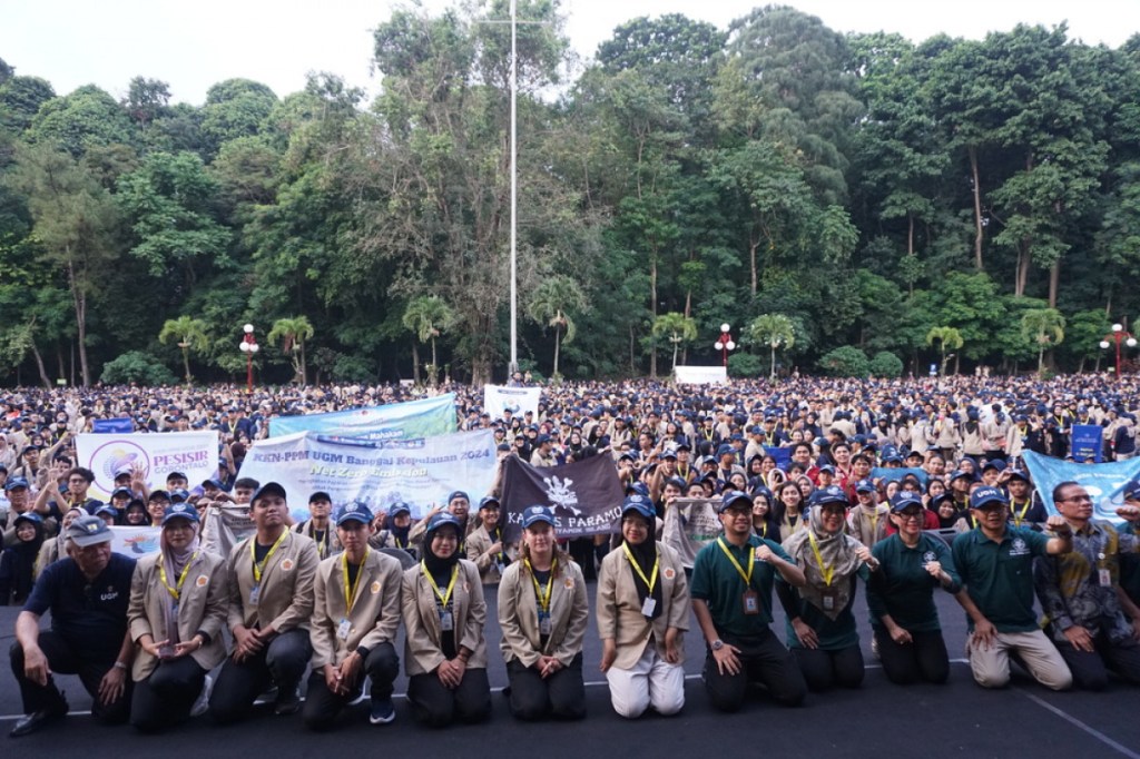 KKN UGM 2024 Terjunkan Ribuan Mahasiswa, Pecah Rekor&nbsp;MURI
