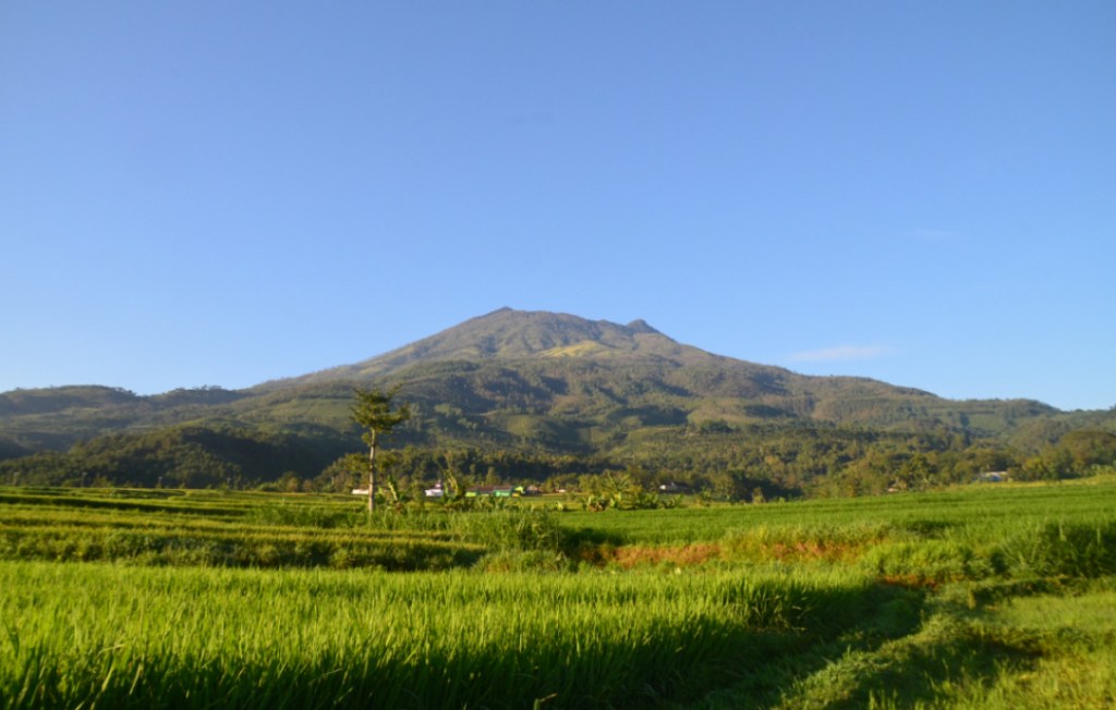 Sederet Mitos tentang Gunung Lawu, Apa&nbsp;Saja?