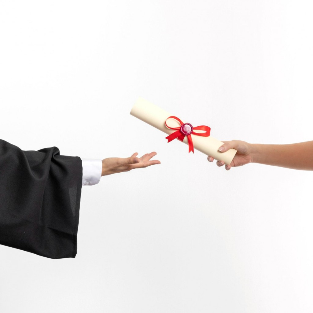 Beasiswa Tut Wuri Handayani untuk Para Tendik Kembali Dibuka, Hanya Sampai 26&nbsp;Juli!