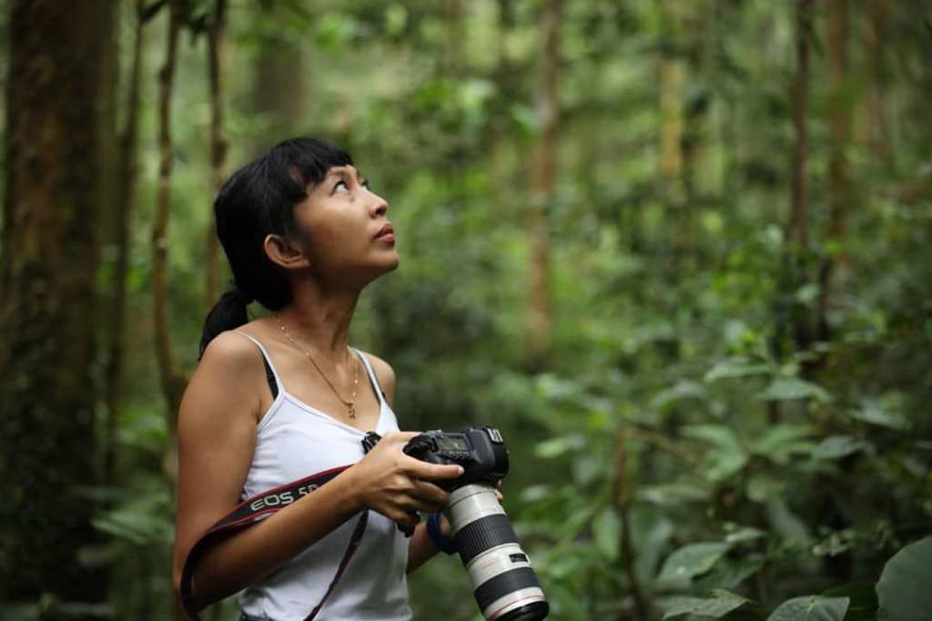 Regina Safri Jadi Fotofrafer Alam Liar usai Lihat Mata Orangutan: Saya Harus Berbuat&nbsp;Sesuatu!