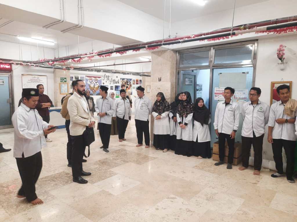 Ketika Muslim Australia Terkesima dengan Madrasah Istiqlal: This School Is&nbsp;Amazing!